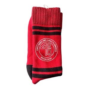 40 Acres And A Mule TUPAC - CIRCLE LOGO - SOCKS - BRAND NEW